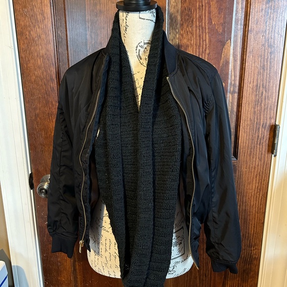 Scarf Set - Picture 3 of 8